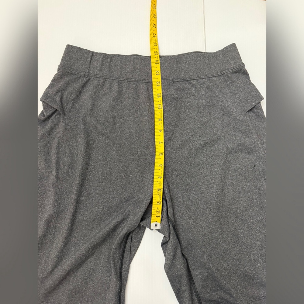 Lululemon Large Charcoal Grey Men's Intent Shorts - Picture 7 of 10